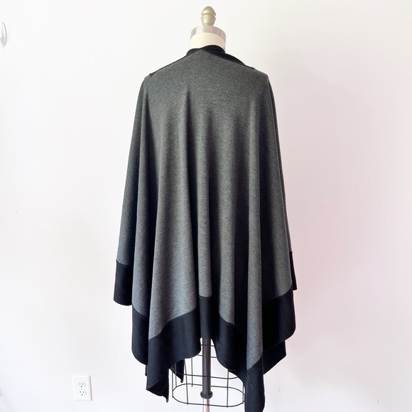 GISPA Italian Wool Oversized Gray & Black Cardigan Textured Knit One Size - Picture 3 of 5